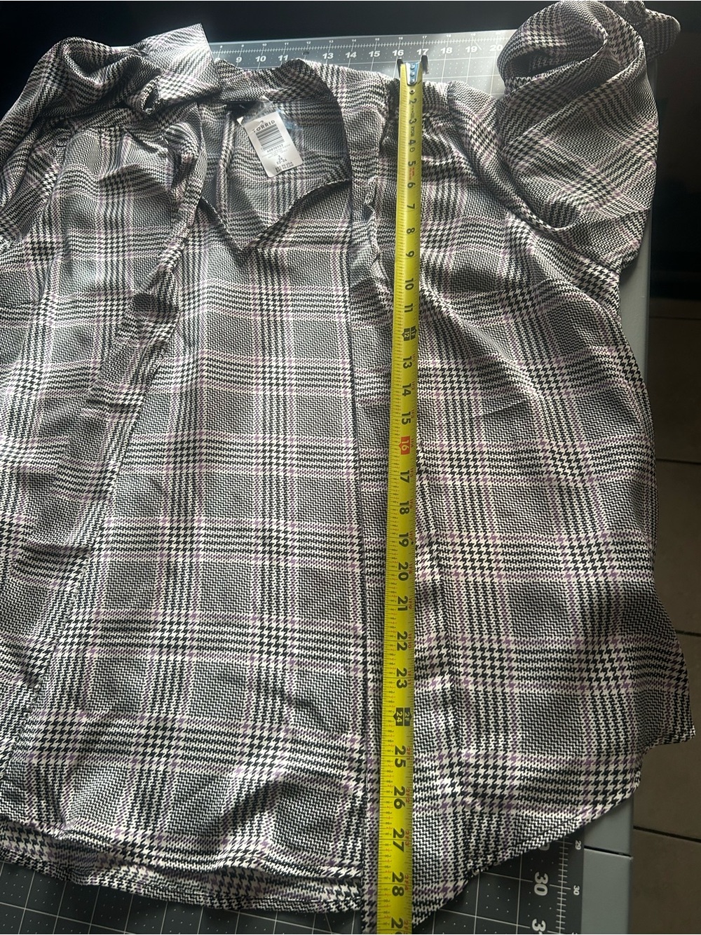 torrid Black and White Plaid Tie-Neck Blouse - Picture 2 of 7